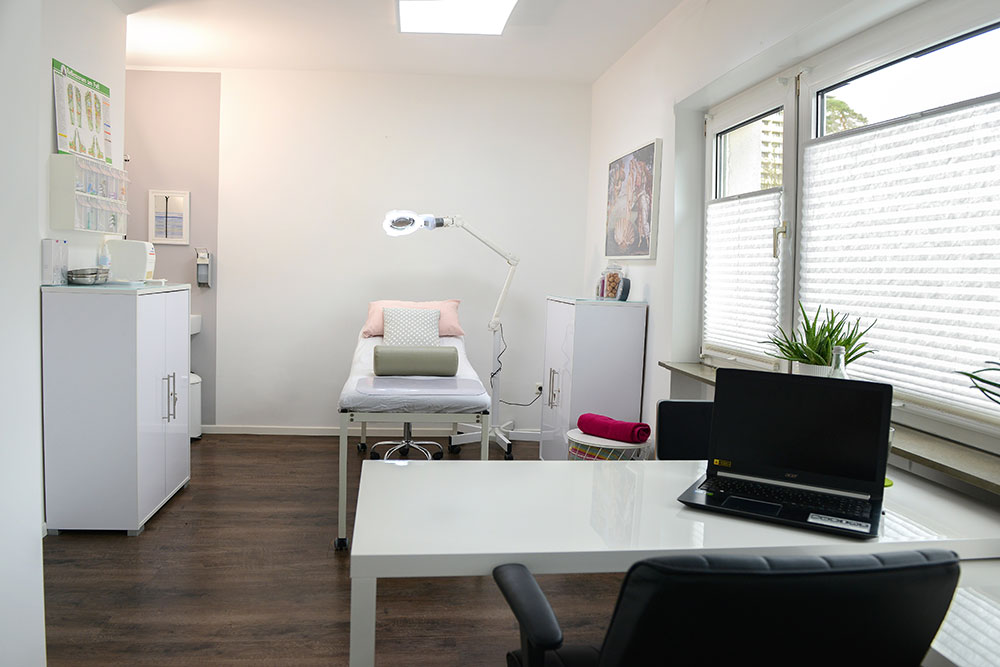 Ästhetische Medizin Wiesbaden – Heilpraktikerin Zaslavskij – Behandlungszimmer Ästhetische Medizin Wiesbaden - Heilpraktikerin Zaslavskij - Behandlungszimmer